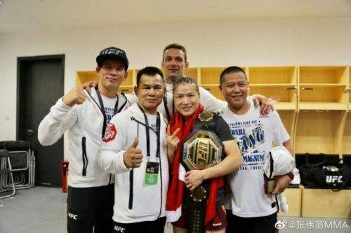 UFC中国首位冠军诞生